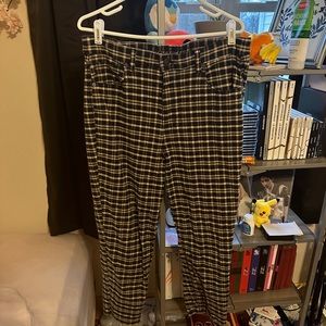 American Eagle Plaid Mom Pant in Black